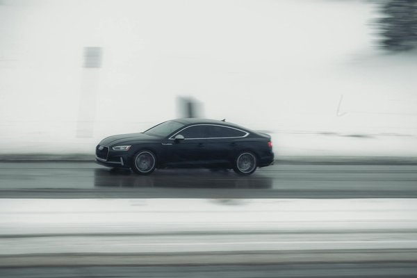 How is Innovation Driving the Future of the UK Automotive Industry?